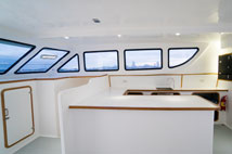 ทัวร์ล่องเรือยอร์ชเกาะไม้ท่อน เกาะพีพี Sunset Cruise Power Catamaran