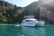 ทัวร์ล่องเรือยอร์ชเกาะไม้ท่อน เกาะพีพี Sunset Cruise Power Catamaran