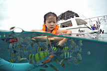 ทัวร์ล่องเรือยอร์ชเกาะไม้ท่อน เกาะพีพี Sunset Cruise Power Catamaran