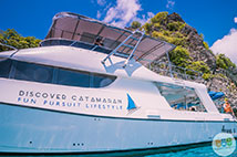 ทัวร์ล่องเรือยอร์ช เกาะรอก เกาะห้า Day Cruise Power Catamaran Program R